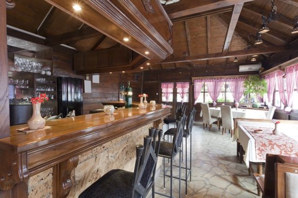 commercial market, smart home automation, Little Rock AR, Crestron dealer, hometronix, commercial automation, retail, office space automation, 