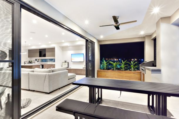 outdoor entertainment, smart home automation, Little Rock AR, Crestron dealer, hometronix, outdoor AV, outdoor audio, outdoor lighting, outdoor shading