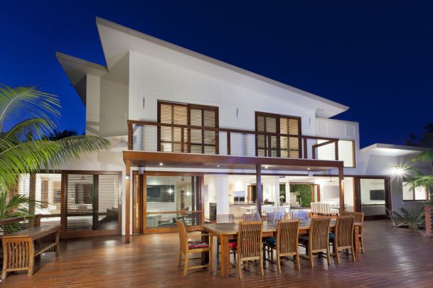 outdoor entertainment, smart home automation, Little Rock AR, Crestron dealer, hometronix, outdoor AV, outdoor audio, outdoor lighting, outdoor shading